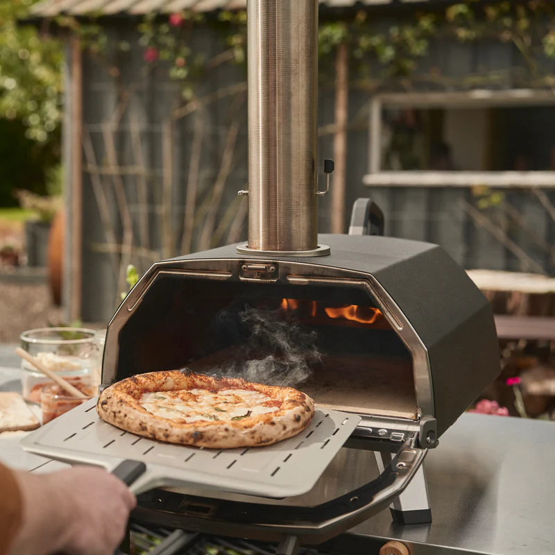 Ooni Karu 16 Multi-Fuel Pizza Oven